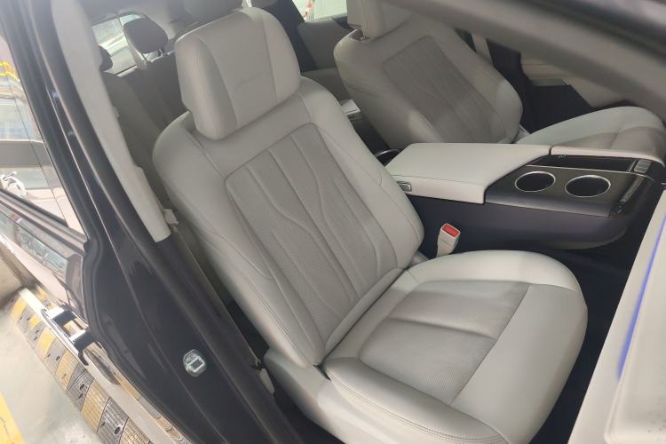 Used Buick GL8 New Energy 2026 Model Lu Zun Luxury Edition Right Front Seat