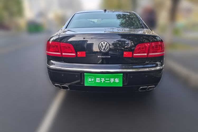 Used Volkswagen Phaeton 2009 4.2L V8 4-Seater Extended Executive Edition Rear