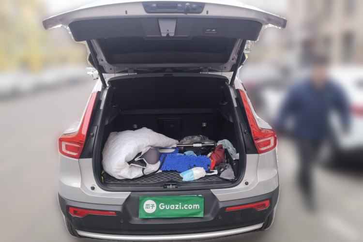 Used Volvo XC40 2023 B4 4x4 Smart Luxury Edition
