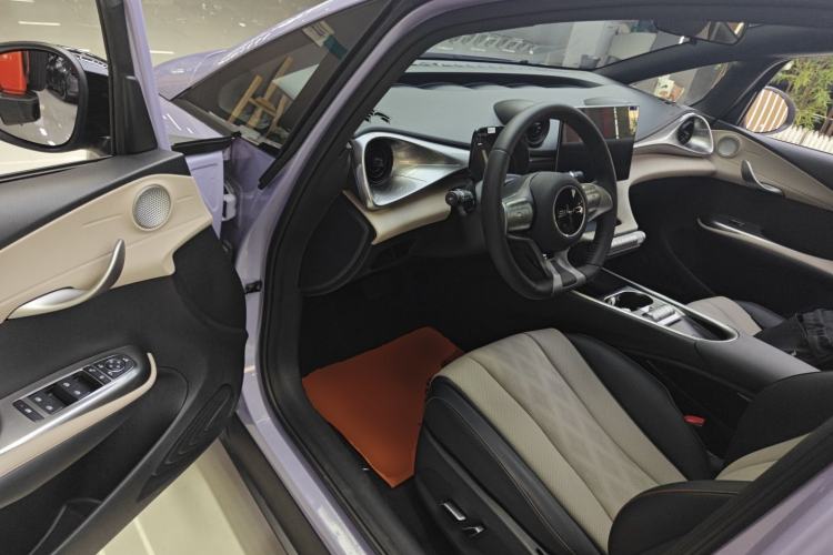 Used BYD Dolphin 2023 420 km Fashion Edition Driver Seat