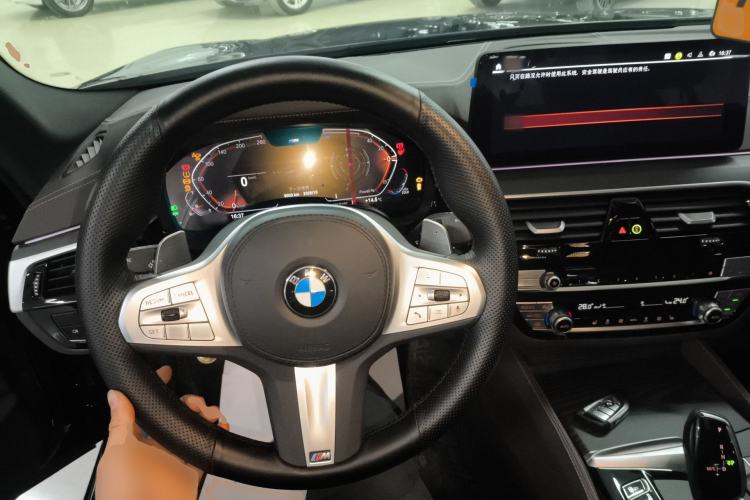 Used BMW 5 Series 2023 530Li xDrive M Sport Package Steering Wheel