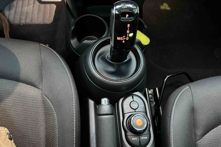 Used MINI 2023 1.5T ONE Gear Lever