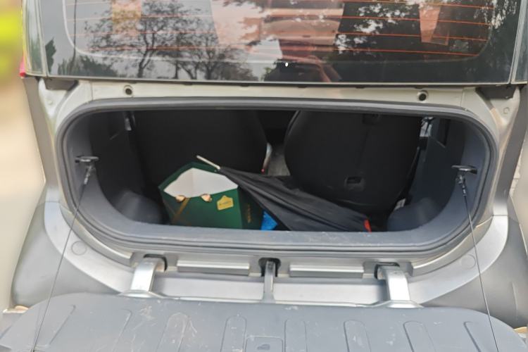 Used Baojun E200 2018 Intelligent Driving Edition Trunk