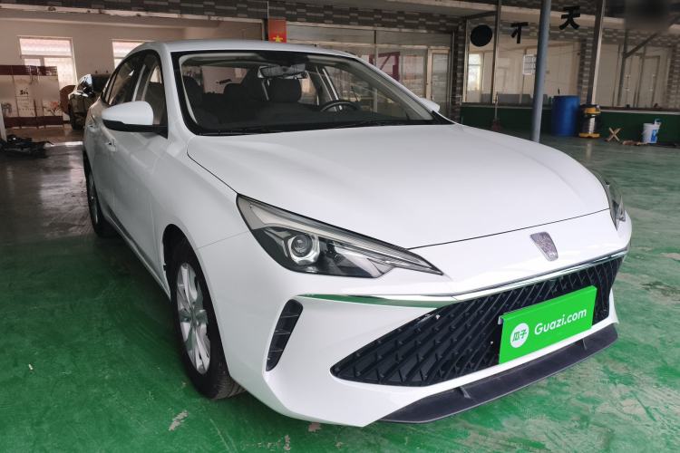 Used Roewe i5 2023 1.5L Manual Comfort Edition Front Right 45 Deg