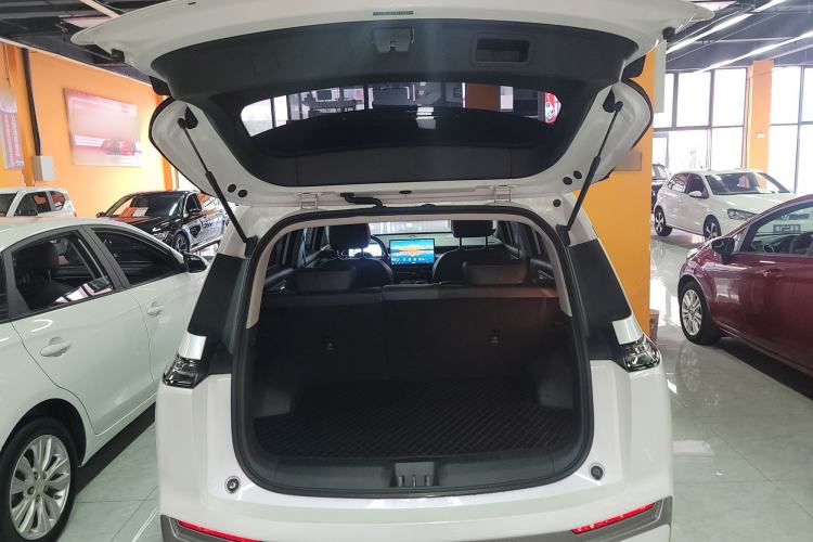 Used AION Y 2023 Plus 510 Smart Edition Trunk