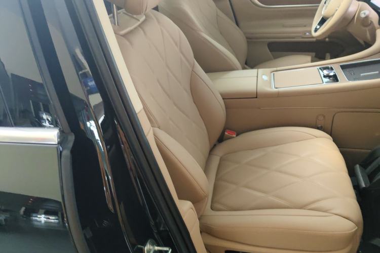 Used Hima AITO M9 2025 All-Electric Ultra Version 100 kWh 5-Seater Model