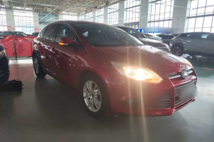 Used Ford Focus 2012 Hatchback 1.6L Automatic Comfort Model Front Right 45 Deg