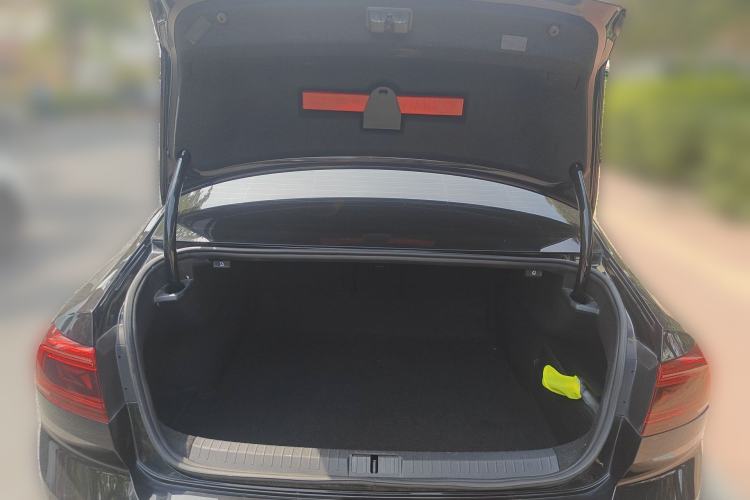 Used Volkswagen Magotan 2020 330TSI DSG Leading Model Trunk