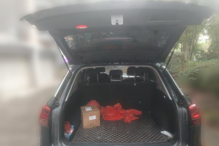 Used Volkswagen Tayron 2020 330TSI Two-Wheel Drive Luxury Smart Connectivity Version Trunk