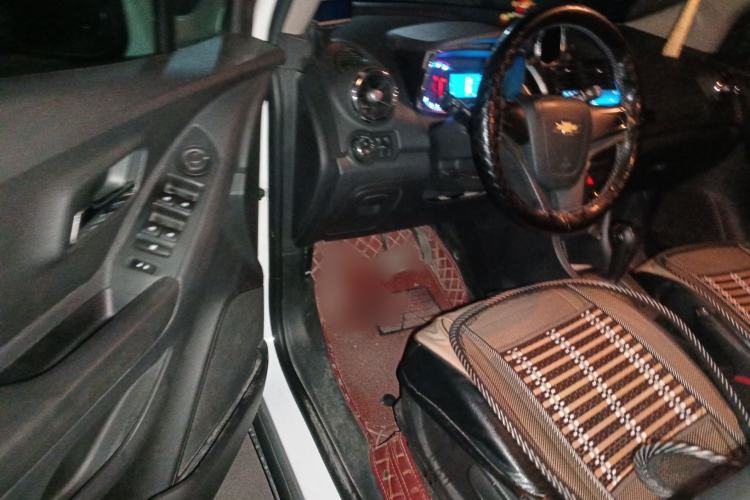 Used Chevrolet Trax 2016 1.4T Automatic Two-Wheel Drive Comfort Version with Sunroof