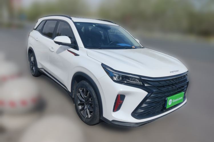 Used Dongfeng Fengon 580  Front Right 45 Deg