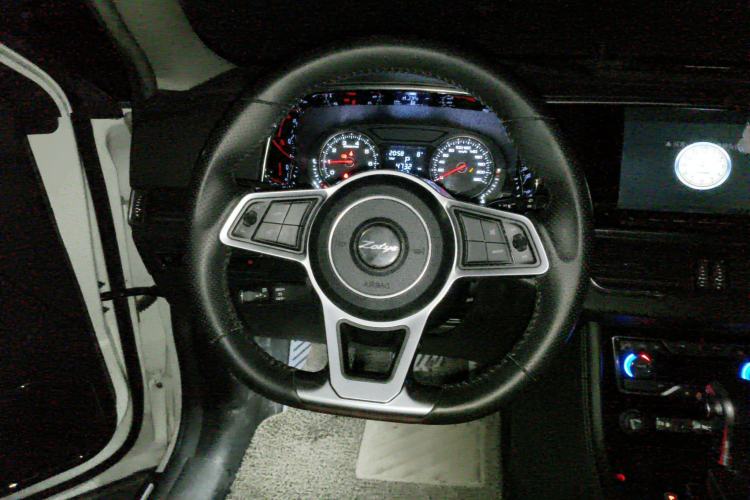 Used Zotye T600 Coupe 2017 1.5T Automatic Luxury Model Steering Wheel