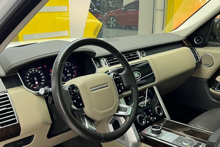 Used Land Rover Range 2021 3.0 L6 Century Extended Classic Edition