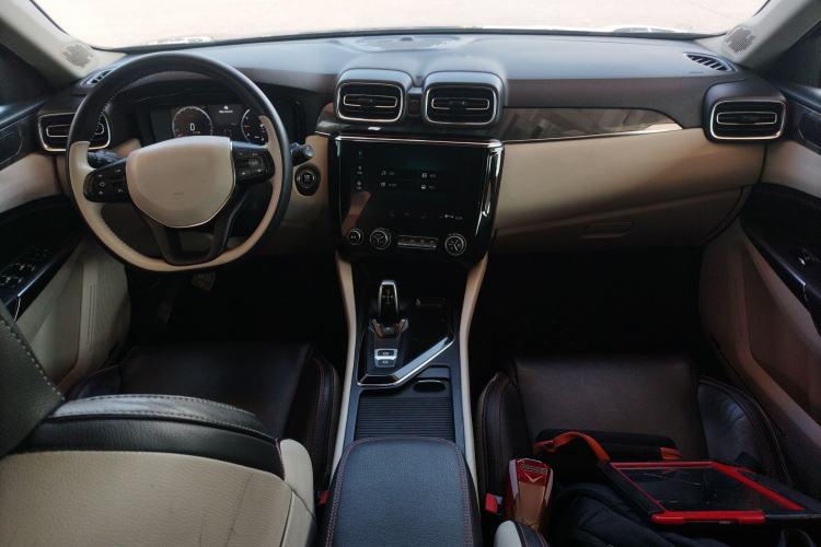 Used Lynk & Co 02 2018 1.5T DCT Two-Wheel Drive Zhaoban China V Standard
