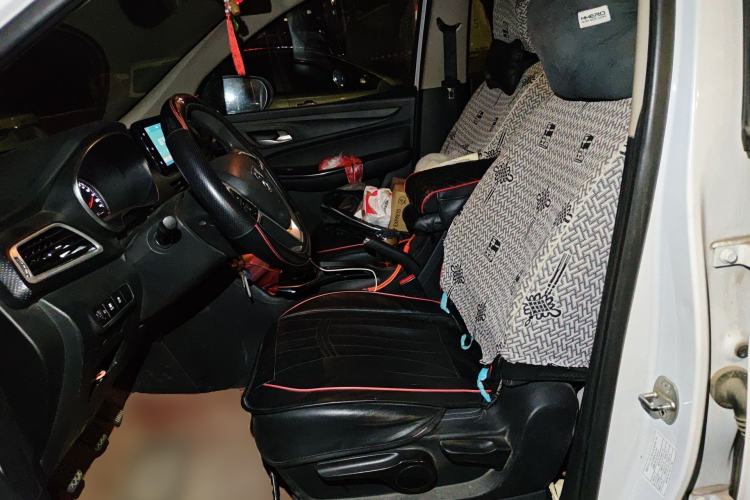 Used Baojun 730 2021 1.5L Manual Fashion Version 7 Seats Left Front Seat