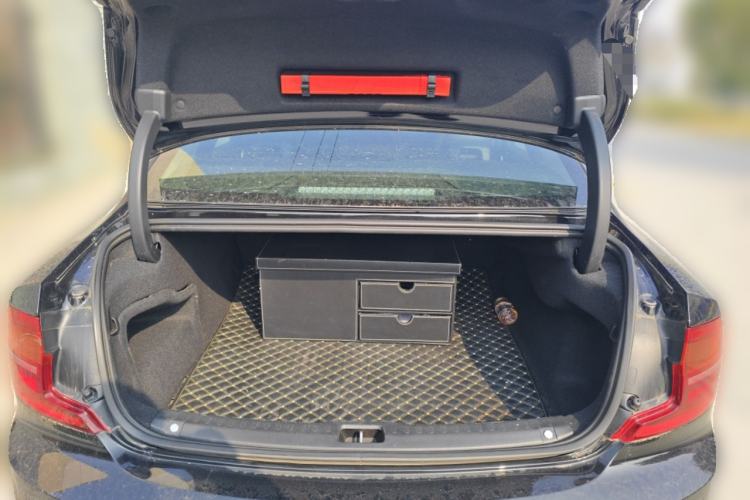 Used Volvo S90 2018 T5 Zhiyuan Edition
