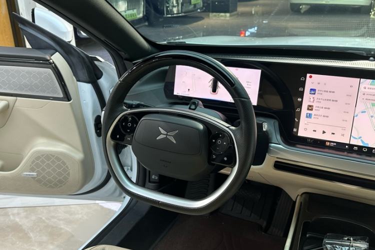 Used XPeng P7 2020 670N Interior 9