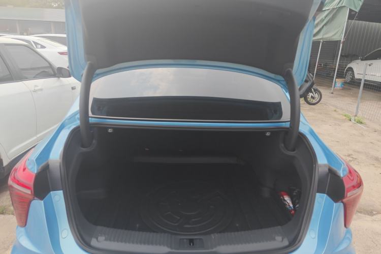 Used Hongqi H5 2023 2.0T Automatic Smart Connect Flagship Edition
