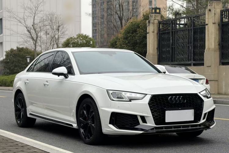 Used Audi A4L 2018 30th Anniversary Edition 40 TFSI Trendy Model Exterior 2