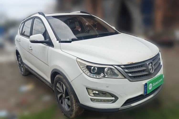 Used Baojun 560 2015 1.8L manual luxury version