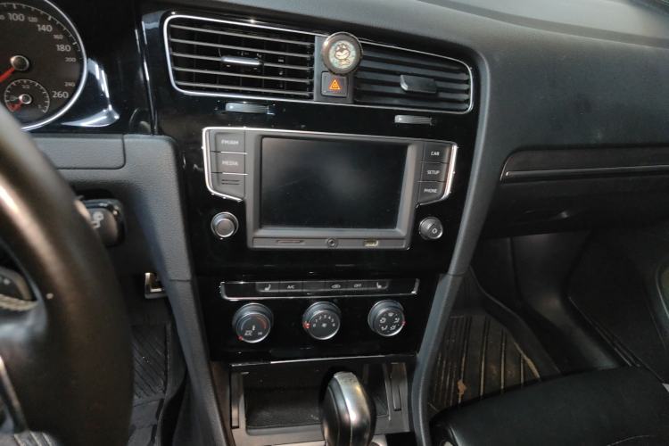 Used Volkswagen Golf 2016 1.4TSI Automatic R-Line