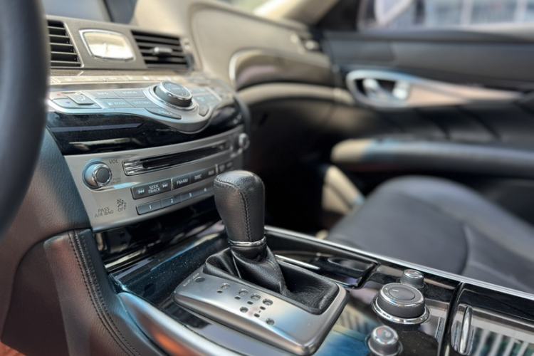 Used Infiniti Q70 2019 Q70L 2.0T Elite Edition
