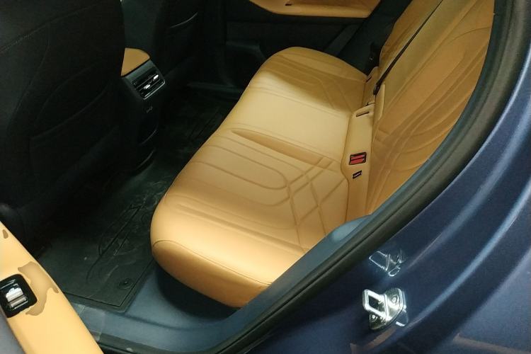 Used Geely Galaxy Galaxy Xingjian 7 EM-i 2025 120km Flagship Edition
