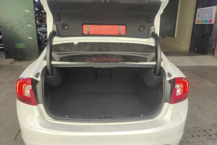 Used Volvo S60 2019 S60L Facelift T5 Intelligent Advanced Edition
