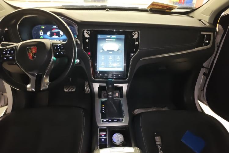 Used Roewe RX5 New Energy 2017 eRX5 50T Hybrid Connected Prestige Flagship Edition
