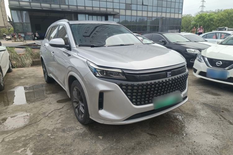 Used Landian E5 2023 1.5L DE-i 100KM Comfort Edition 7-Seater Front Right 45 Deg