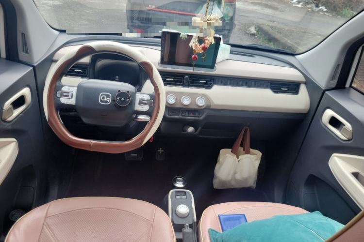 Used Chery QQ Ice Cream 2024 170km Sundae Center Console