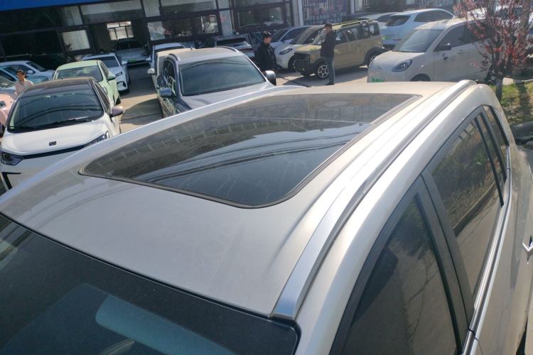 Used AION Y 2023 Plus 610 Smart Edition Ternary Lithium Roof