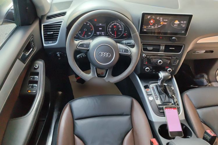 Used Audi Q5 2017 Plus 40 TFSI Technology Model