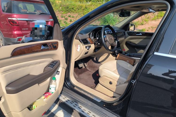 Used Mercedes-Benz M-Class 2012 ML 350 Luxury Edition Driver Seat