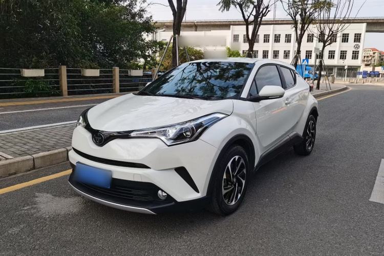 Used Toyota IZOA 2018 2.0L Yichi Version China VI Standard