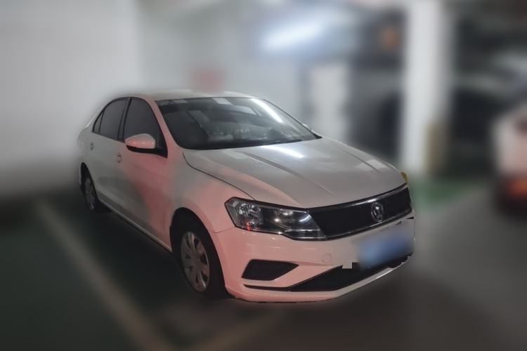 Used Volkswagen Jetta 2017 1.5L Automatic Fashion Model Front Right 45 Deg