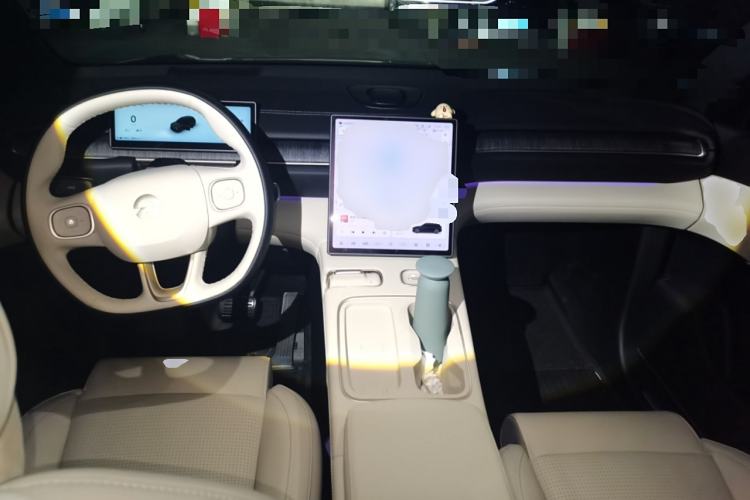 Used Nio ES6 2024 75 kWh
