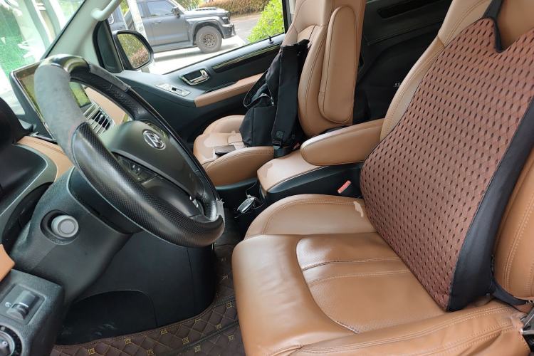 Used SAIC MAXUS G10 2018 PLUS 2.0T Automatic Luxury Executive Edition Left Front Seat