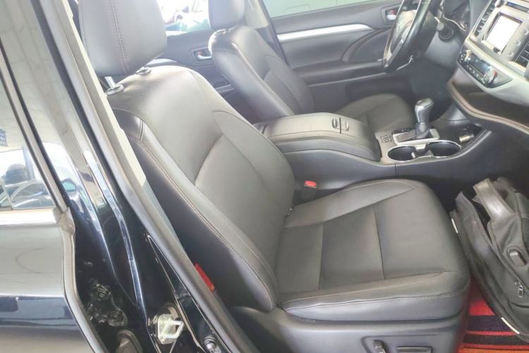 Used Toyota Highlander 2015 2.0T Four-Wheel Drive Luxury Edition 7-Seater
