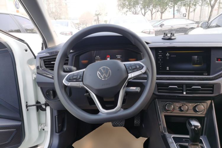 Used Volkswagen Lavida 2023 New Sharp 1.5L Automatic Excellent New Edition
