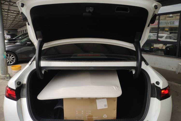 Used XPeng P5 2022 550E Trunk
