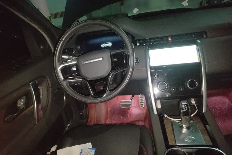 Used Land Rover Discovery Sport 2022 Revised Version 249 PS R-Dynamic S Performance Edition 5 Seats Steering Wheel