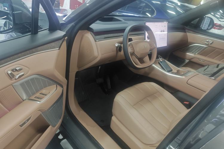 Used ONVO Luxeed L90 2025 Model—Ultra Six-Seater Version Driver Seat