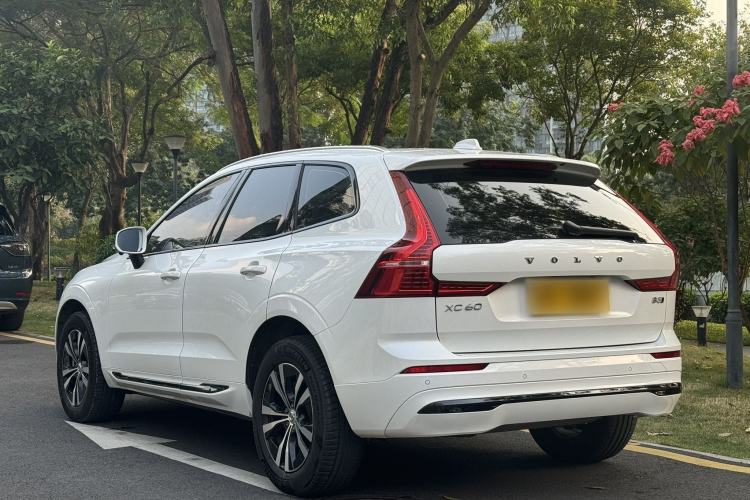 Used Volvo XC60 2024 B5 4x4 Smart Luxury Edition