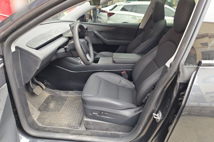 Used Tesla Model Y 2025 Long-Range All-Wheel Drive First Edition