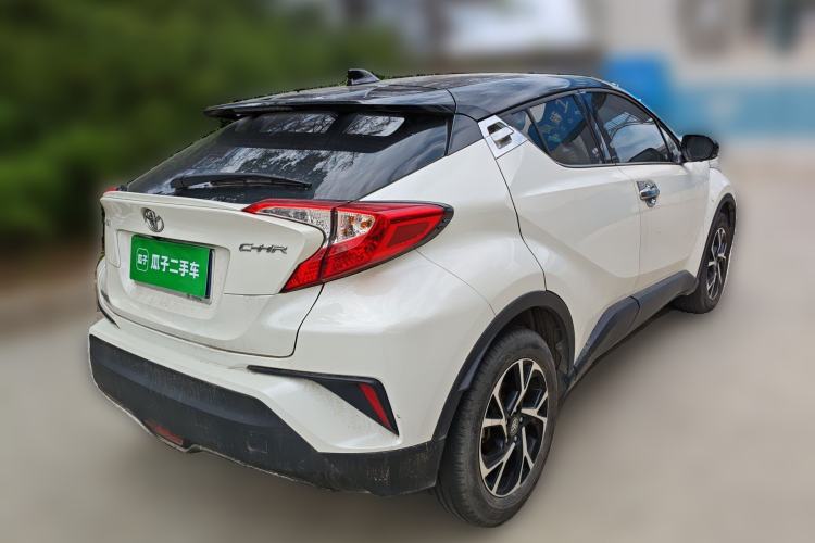 Used Toyota C-HR 2020 2.0L Leading Edition Rear Right 45 Deg