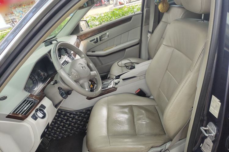 Used Mercedes-Benz E-Class 2010 E 260 L CGI Elegant Model Left Front Seat