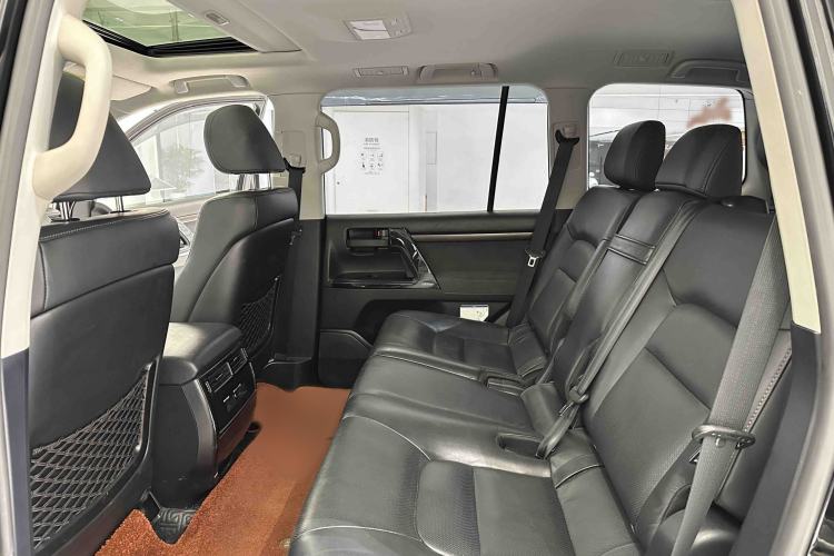 Used Toyota Land Cruiser 2017 4.0L GX 7-Seater U.S.-Spec Version