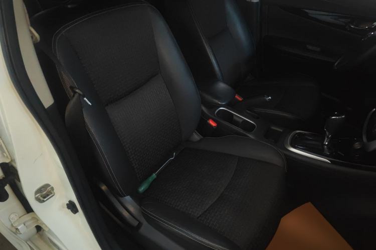 Used Nissan Tiida 2019 1.6L CVT Smart Enjoyment Version China VI Standard
