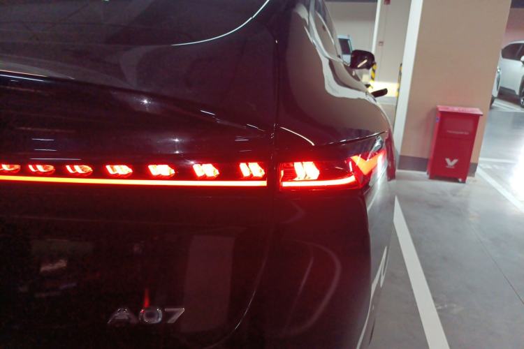 Used CHANGAN NEVO A07 2025 Pure Electric "True Fragrance" Edition 625 Flagship Model Right Rear Taillight